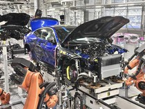 1748257574371-bmw-m4-cs-edition-vr46-1748139087925_43