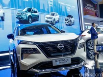 1753441559131-potret-nissan-x-trail-e-power-harganya-tak-sampai-rp-800-juta-1753269464931_43