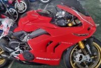 1761391073590-kawasaki-serpico-hingga-ducati-panigale-dilelang-1761386707843_43