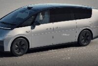 1761477435512-mobil-listrik-li-auto-mega-1_43