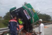 1761477610784-kecelakaan-bus-pariwisata-di-tol-pemalang-sabtu-25102025-1761370792314_43