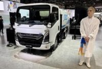 1762190492093-isuzu-elf-ev-1762160723436_43