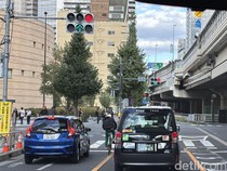 1762319963860-pengendara-tertib-di-jalanan-jepang-1762304275231_43