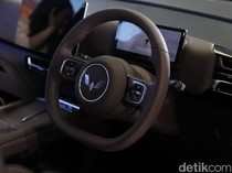 1762428263375-potret-wuling-darion-meluncur-di-indonesia-dijual-mulai-rp-356-juta-1762324988687_43