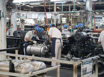 1763033047461-pabrik-mitsubishi-fuso-di-cakung-1762996768408_43