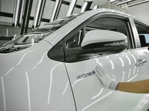 1763528698559-mobil-hybrid-toyota_43