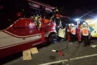 1763982281461-kecelakaan-maut-di-km-72-tol-cipali-purwakarta-1763437811484_43