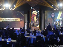 1764090294925-penghargaan-detikcom-awards-untuk-bmw-group-indonesia-1764061130794_43
