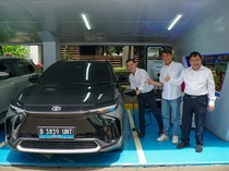 1764327909164-toyota-perluas-xev-ecosystem-kini-di-bandung-1764314890513_43