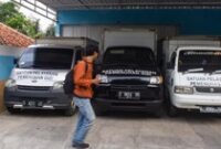 1765710295523-tiga-dapur-mbg-di-bandung-barat-ditutup-sementara-1758986943351_43