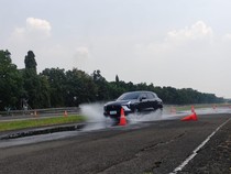 1765775106395-mitsubishi-xforce-1_43