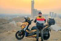 1767589565781-om-daeng-umroh-naik-motor-1767422960493_43