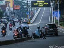 1769144685847-bandel-pemotor-nekat-lawan-arah-di-kalimalang-1765451128777_43